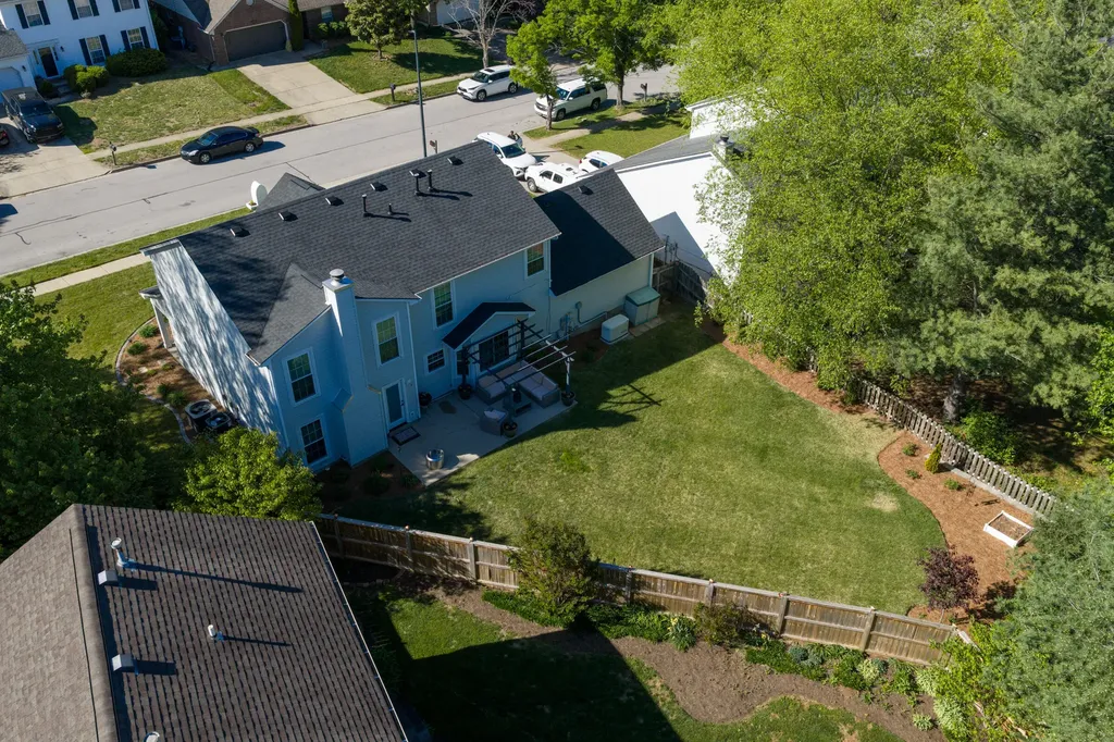 2053 Blackhorse Lane Lexington KY 40503