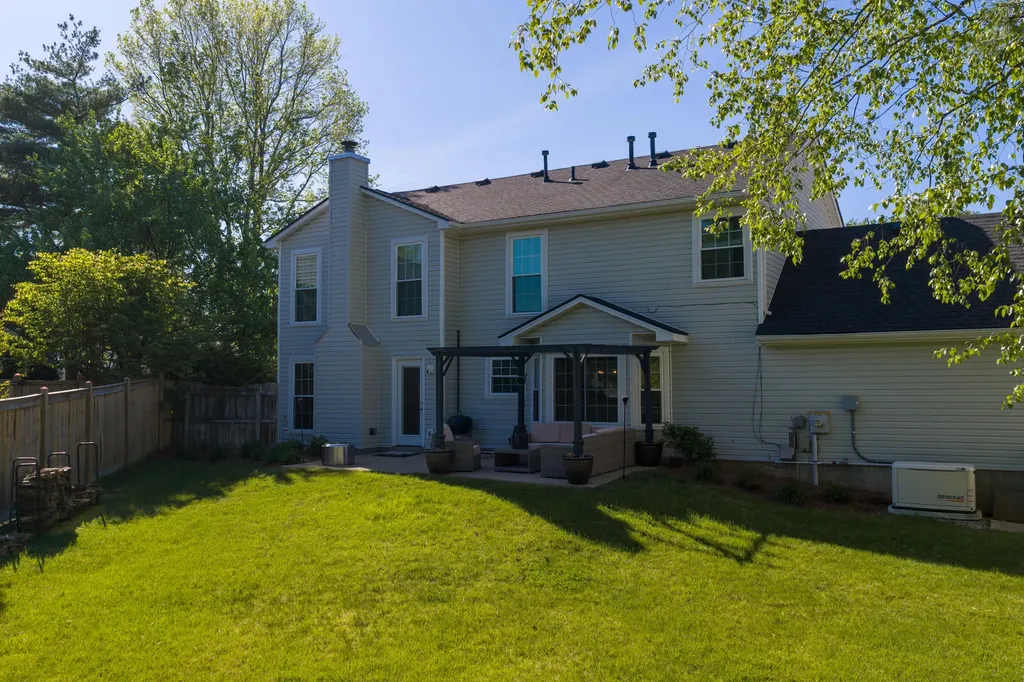 2053 Blackhorse Lane Lexington KY 40503