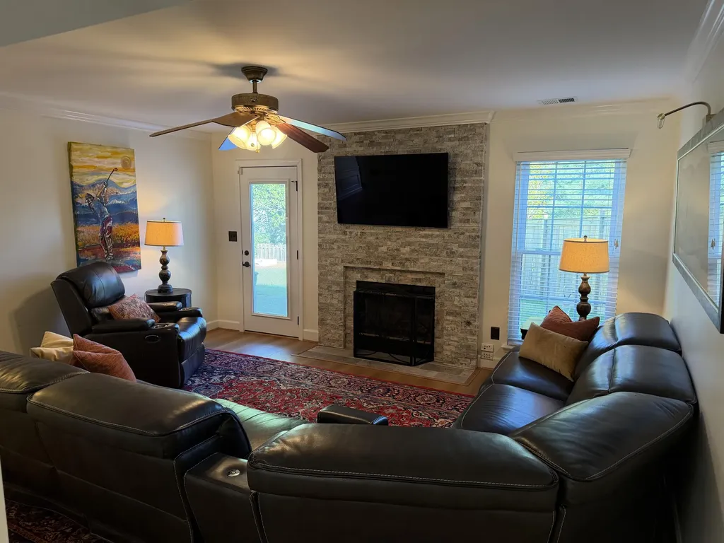 2053 Blackhorse Lane Lexington KY 40503