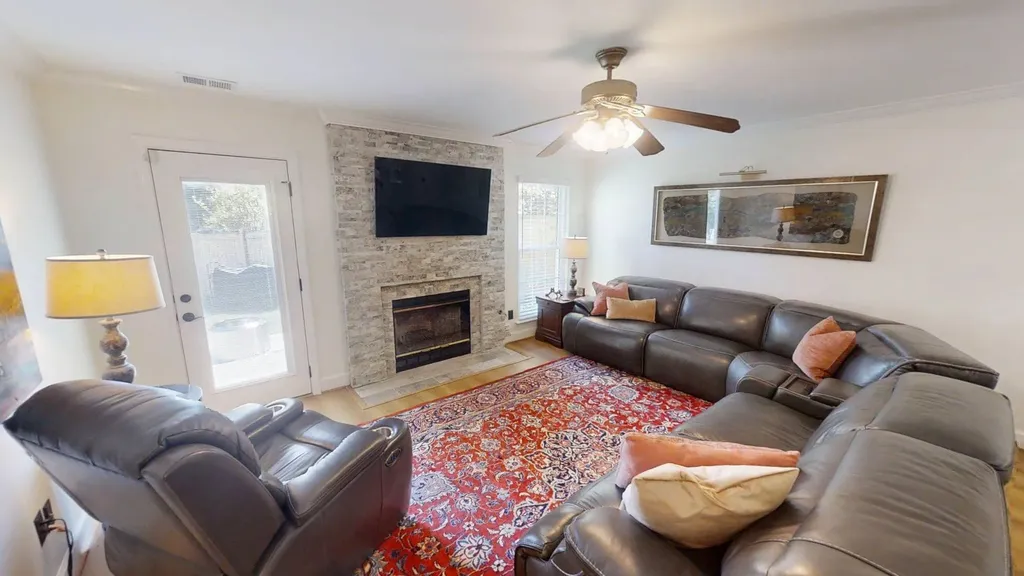 2053 Blackhorse Lane Lexington KY 40503