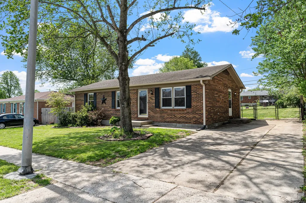 527 Miles Road Nicholasville KY 40356