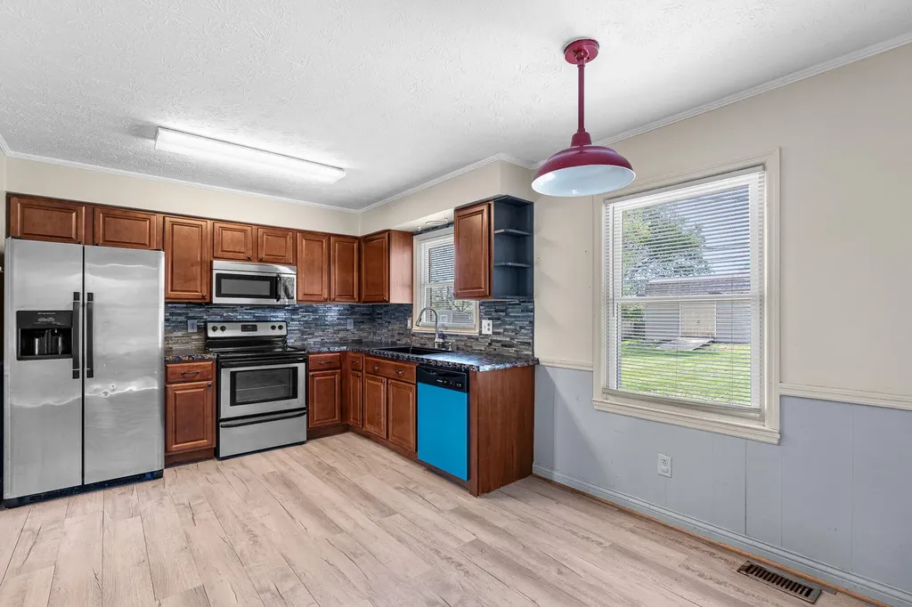 527 Miles Road Nicholasville KY 40356