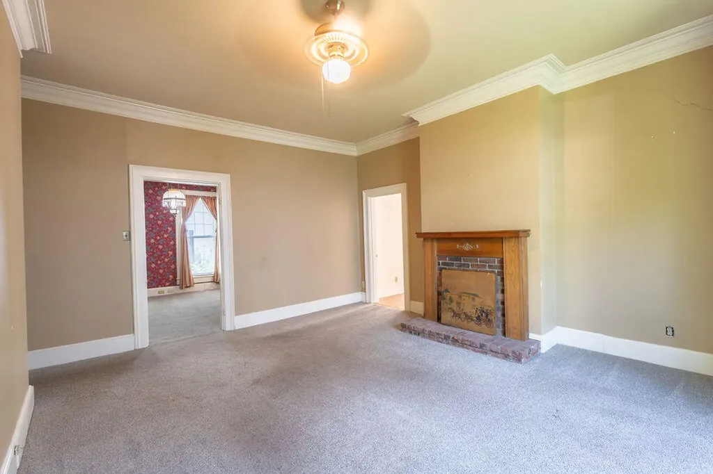 443 S Maple Street Winchester KY 40391
