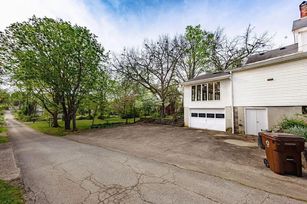 443 S Maple Street Winchester KY 40391