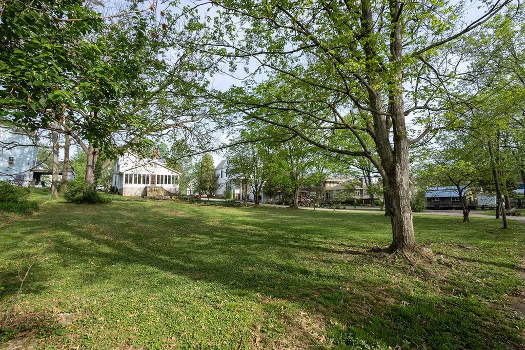 443 S Maple Street Winchester KY 40391