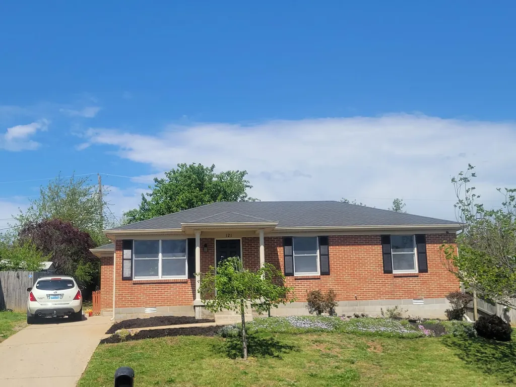 121 Lindsey Drive Nicholasville KY 40356
