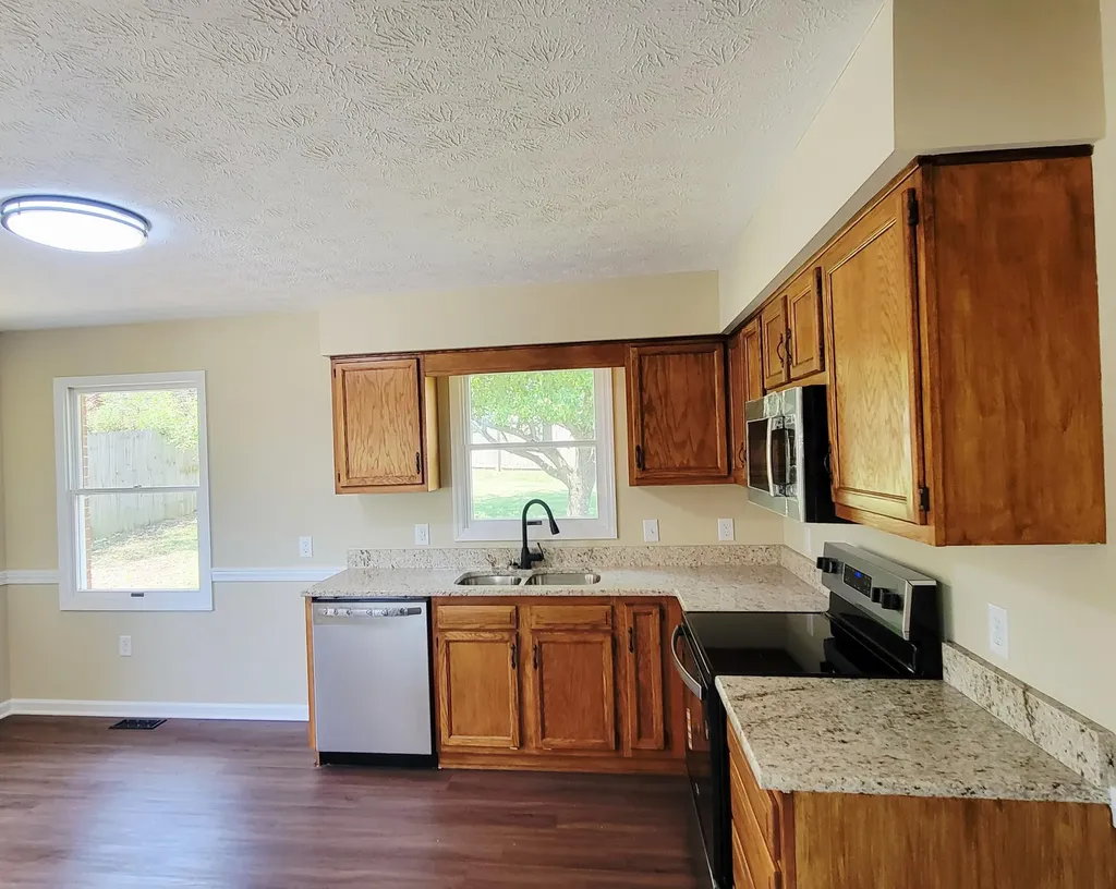 121 Lindsey Drive Nicholasville KY 40356