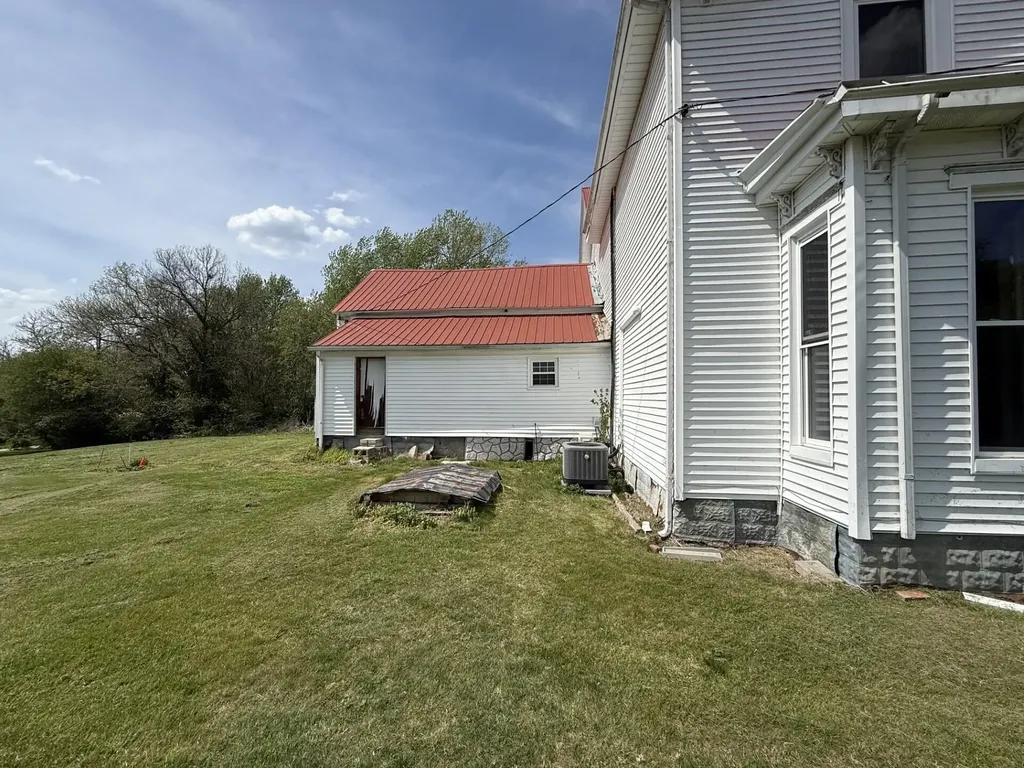 155 State Street Hazel Green KY 41332