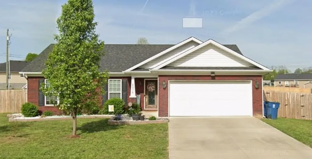 2016 Collins Lane Lawrenceburg KY 40342