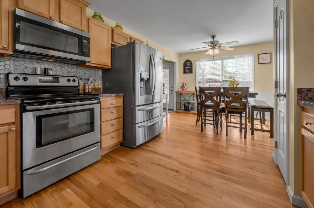 2016 Collins Lane Lawrenceburg KY 40342