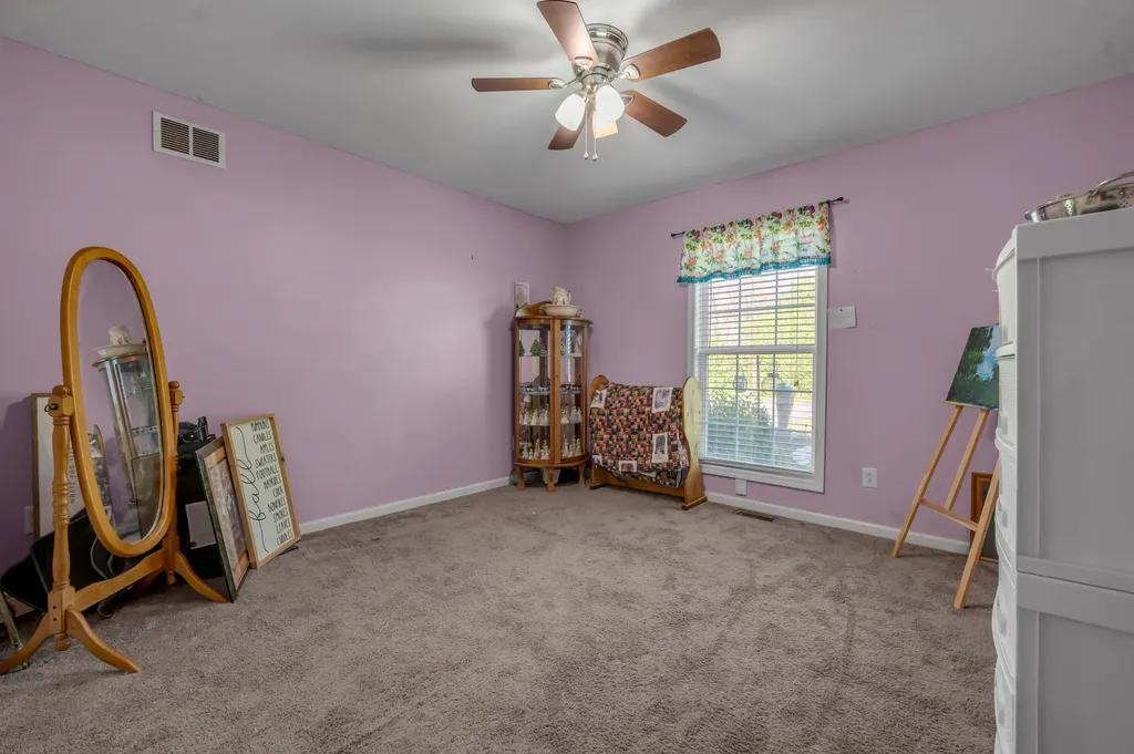 2016 Collins Lane Lawrenceburg KY 40342