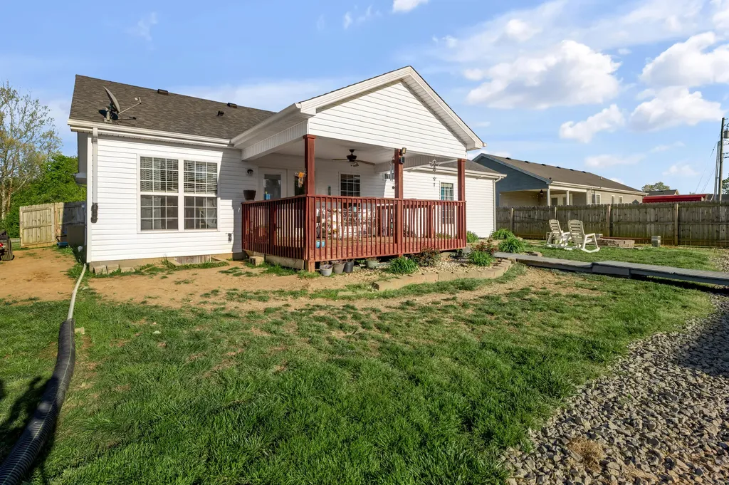 2016 Collins Lane Lawrenceburg KY 40342
