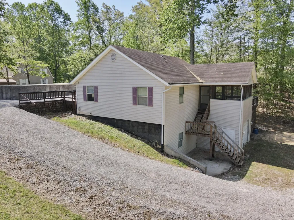 131 Golden Pond Road Monticello KY 42633
