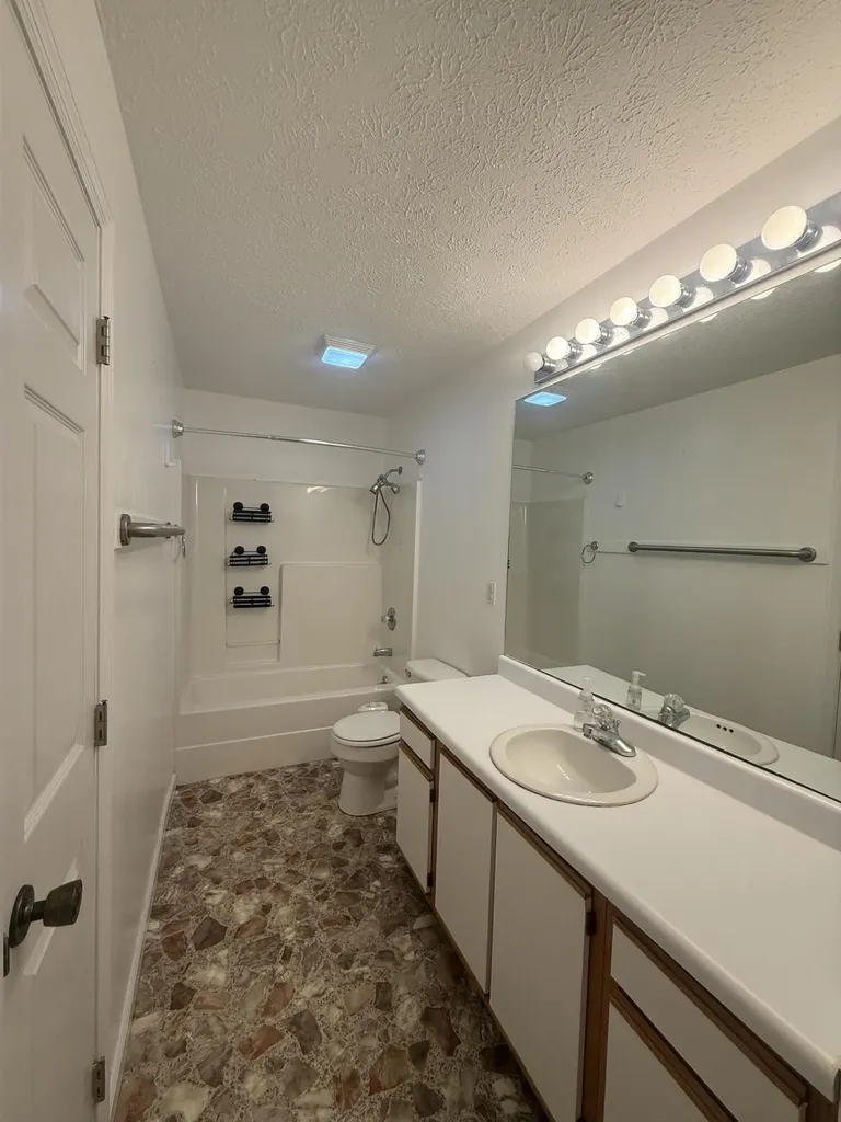 131 Golden Pond Road Monticello KY 42633