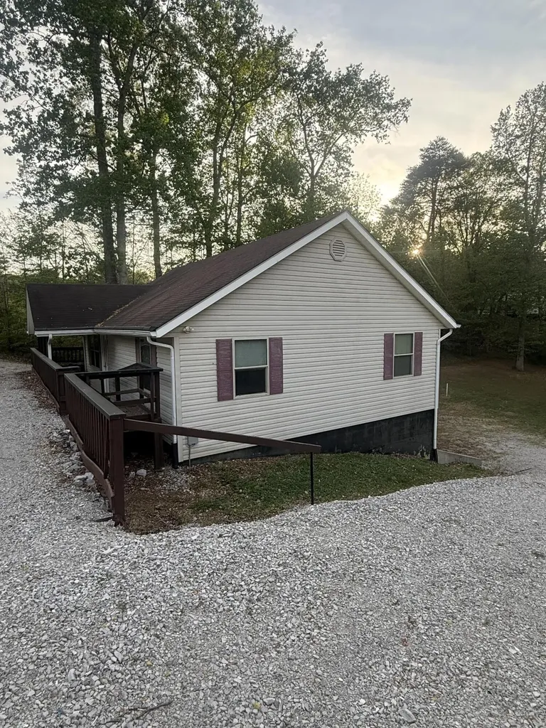 131 Golden Pond Road Monticello KY 42633