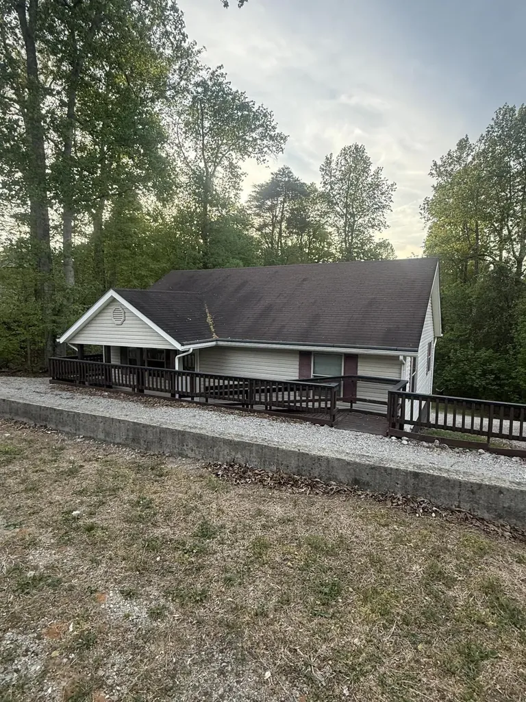 131 Golden Pond Road Monticello KY 42633