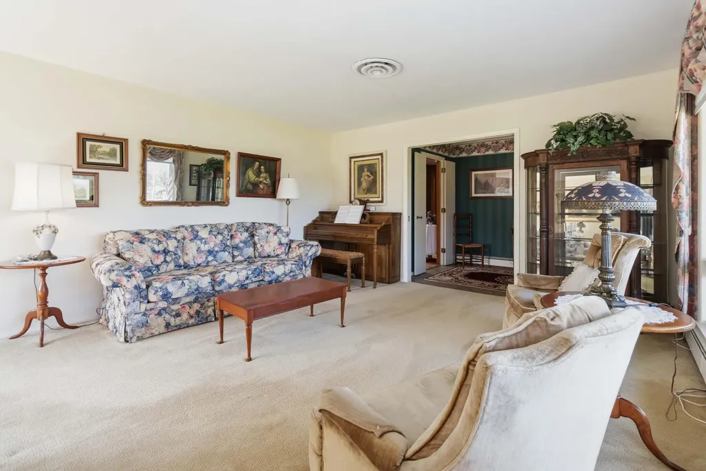 1108 Meadow Lane Corbin KY 40701