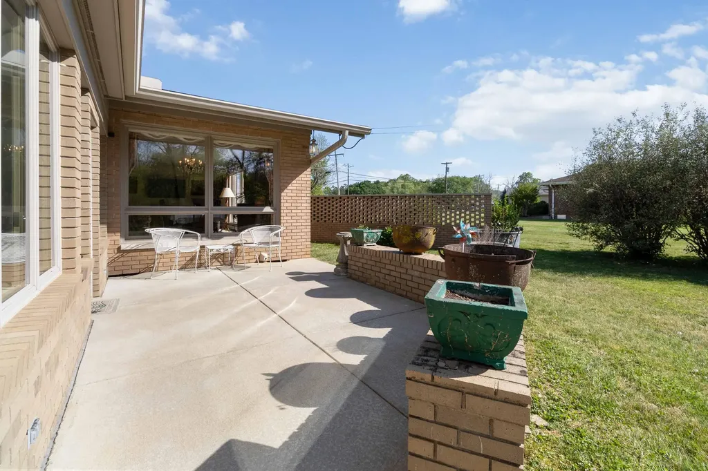 1108 Meadow Lane Corbin KY 40701