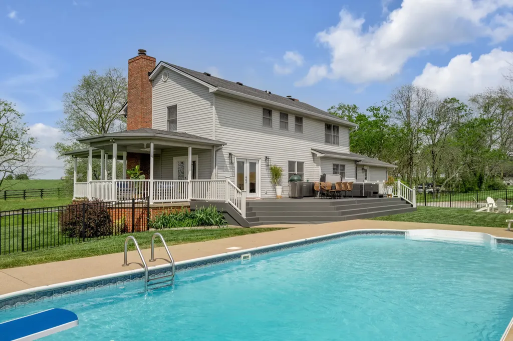 905 Pretty Run Road Winchester KY 40391