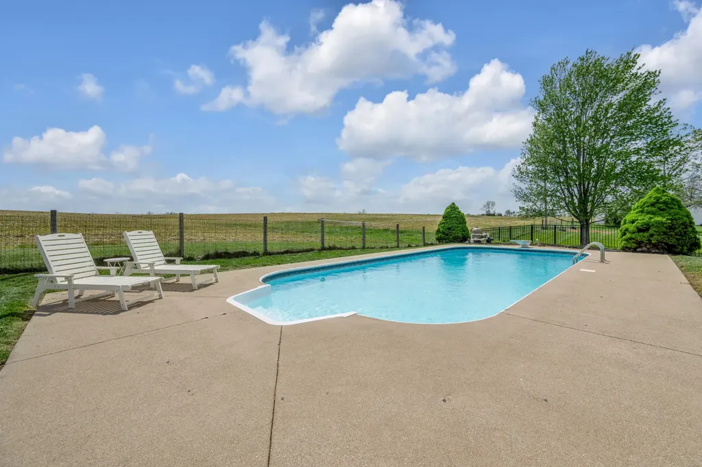 905 Pretty Run Road Winchester KY 40391