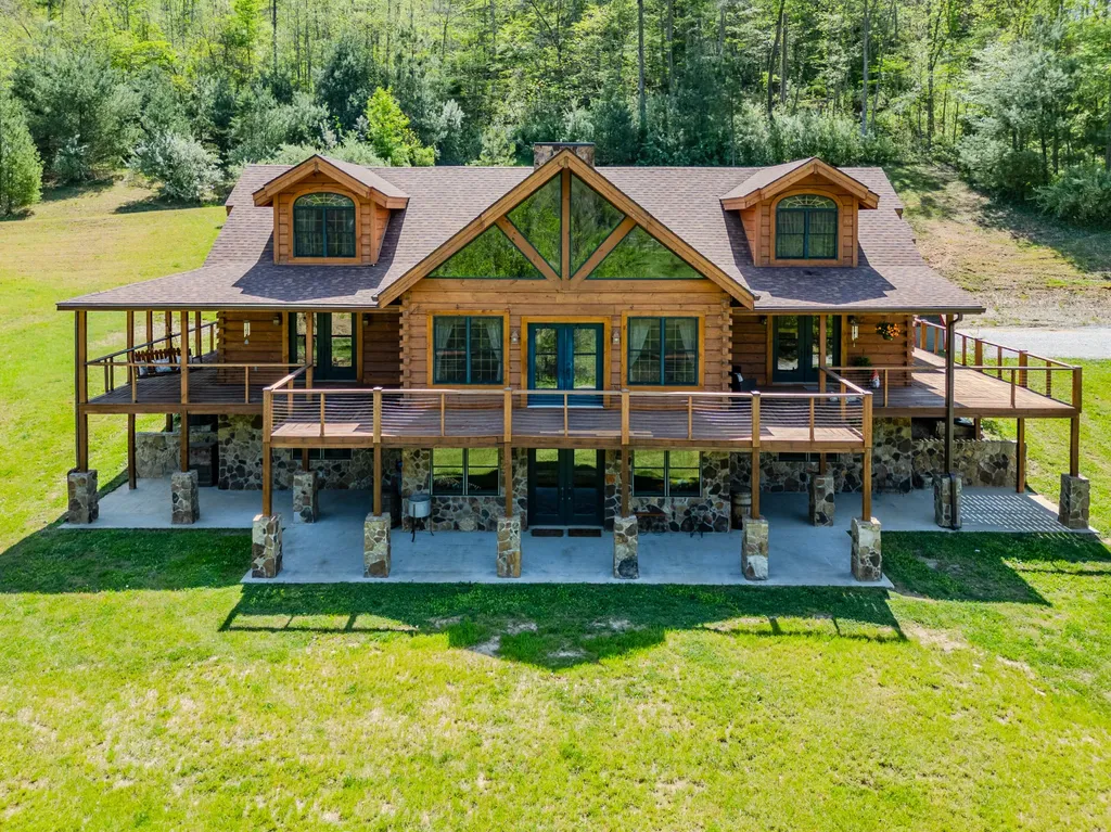 110 Dairy Farm Road Manchester KY 40962