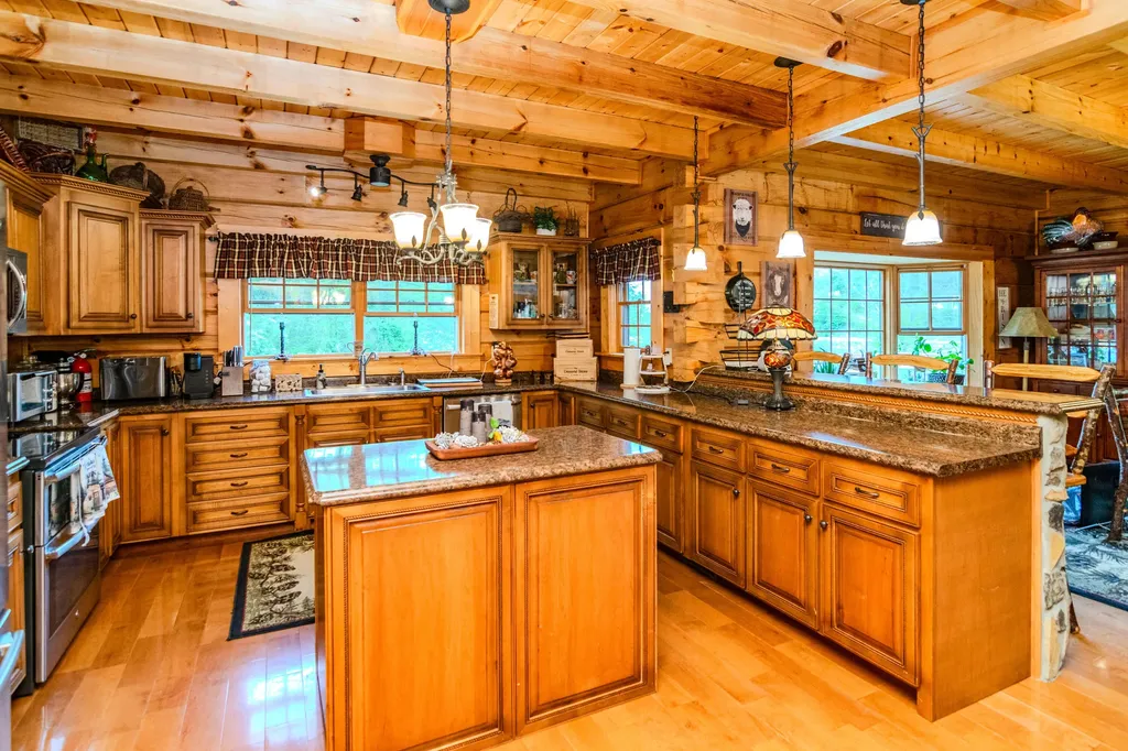 110 Dairy Farm Road Manchester KY 40962