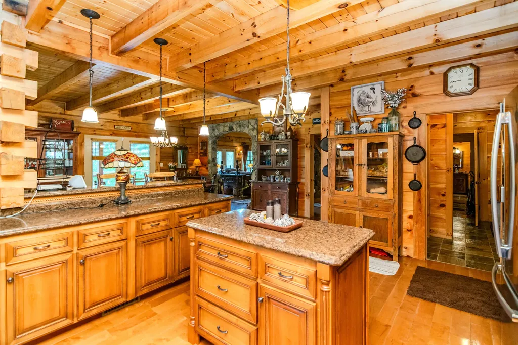 110 Dairy Farm Road Manchester KY 40962