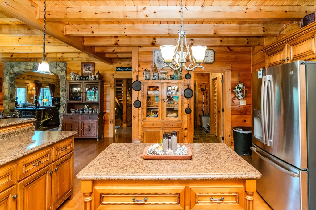 110 Dairy Farm Road Manchester KY 40962