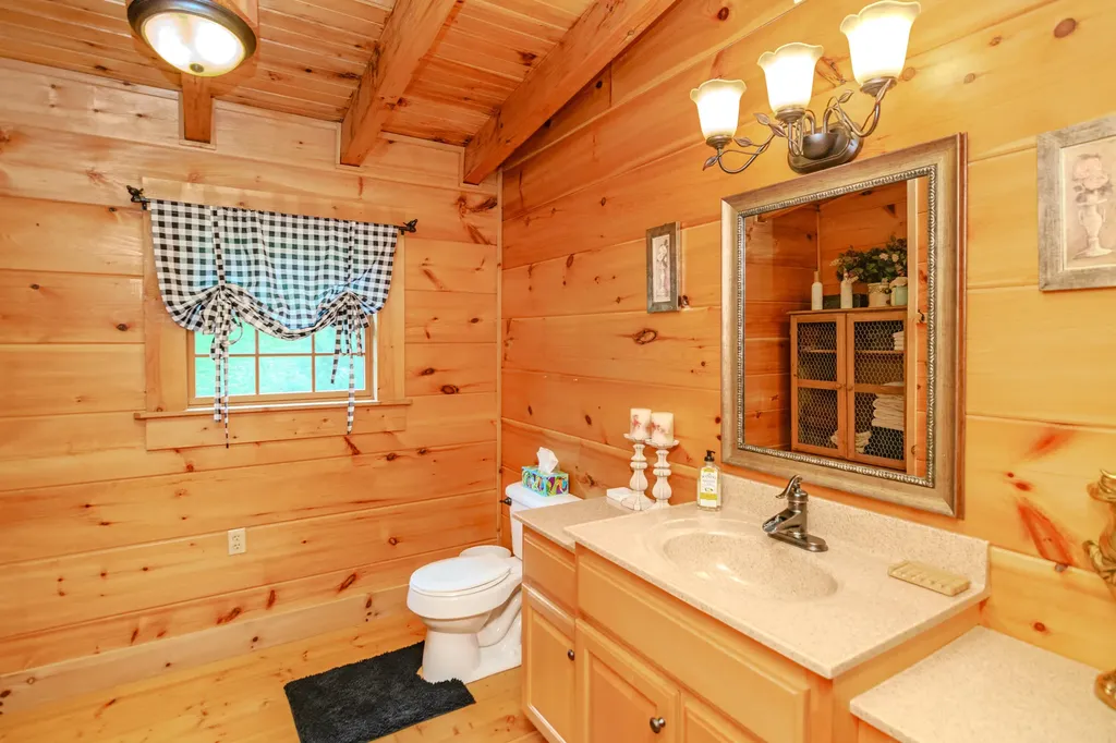 110 Dairy Farm Road Manchester KY 40962