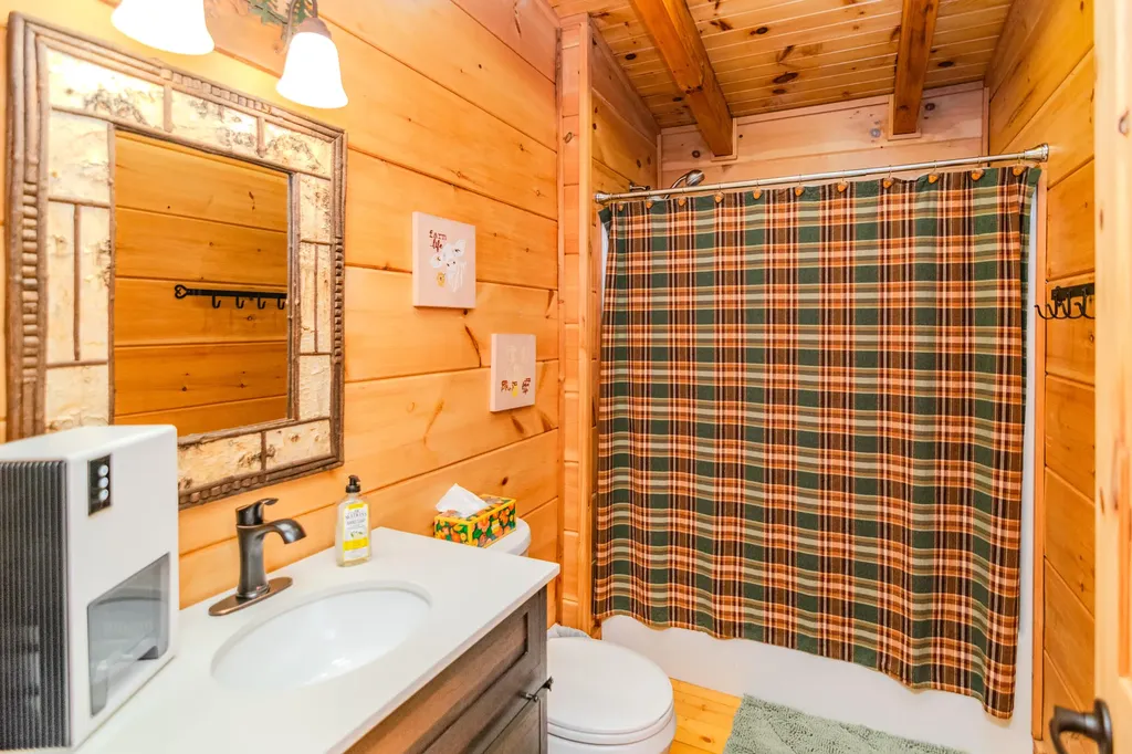 110 Dairy Farm Road Manchester KY 40962