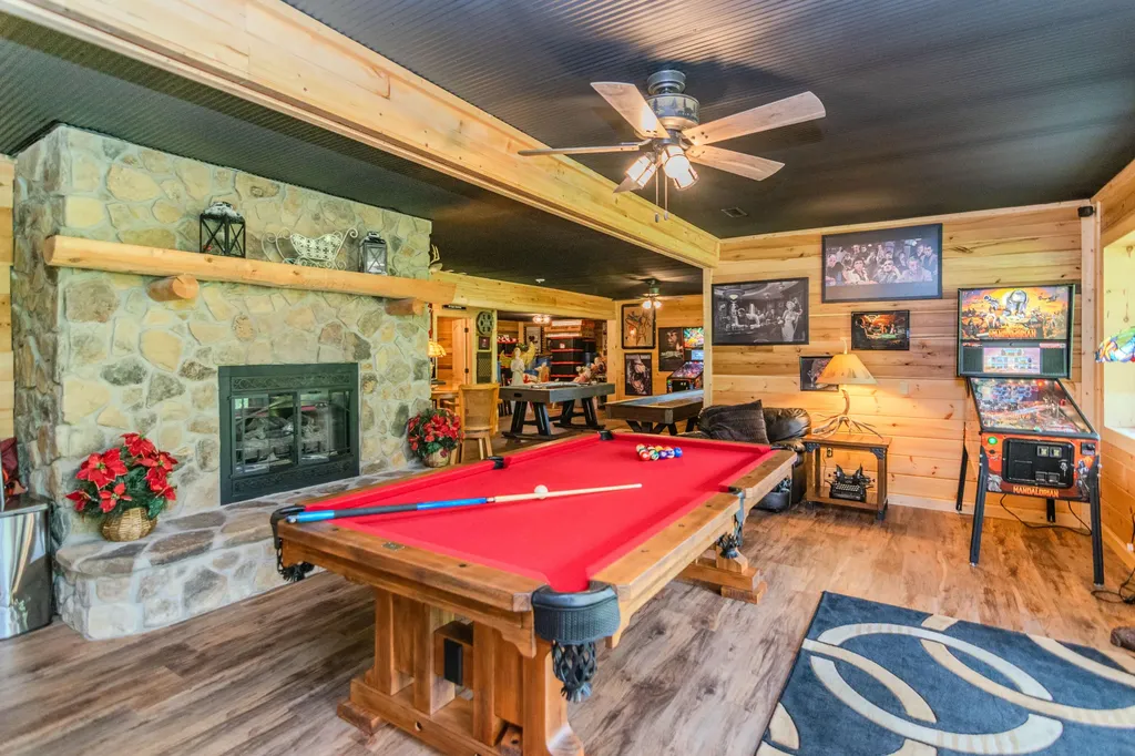 110 Dairy Farm Road Manchester KY 40962