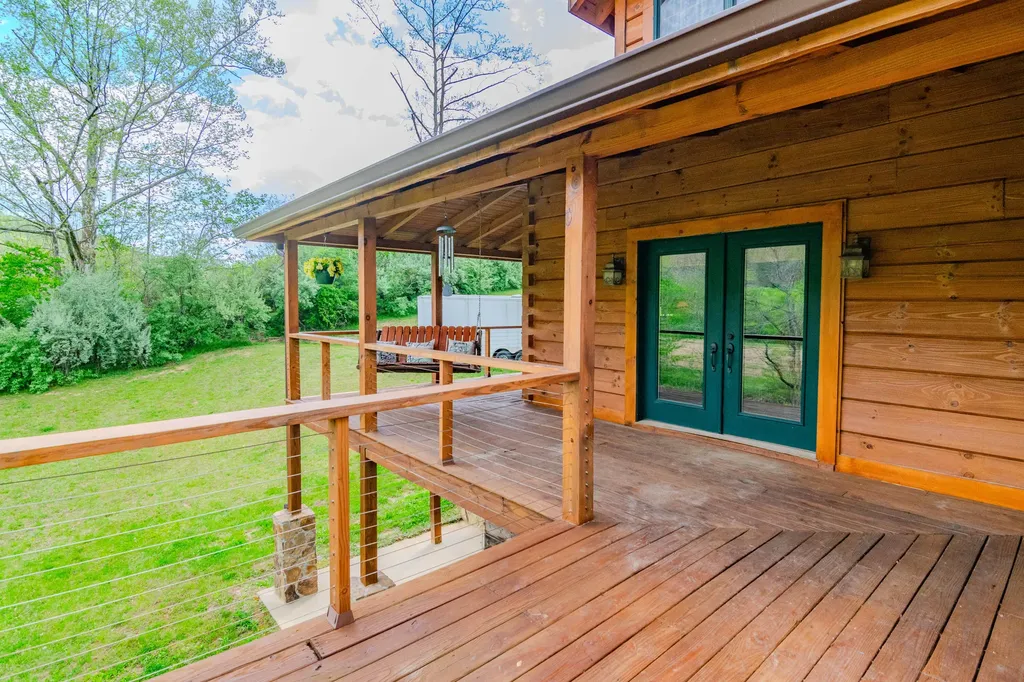 110 Dairy Farm Road Manchester KY 40962