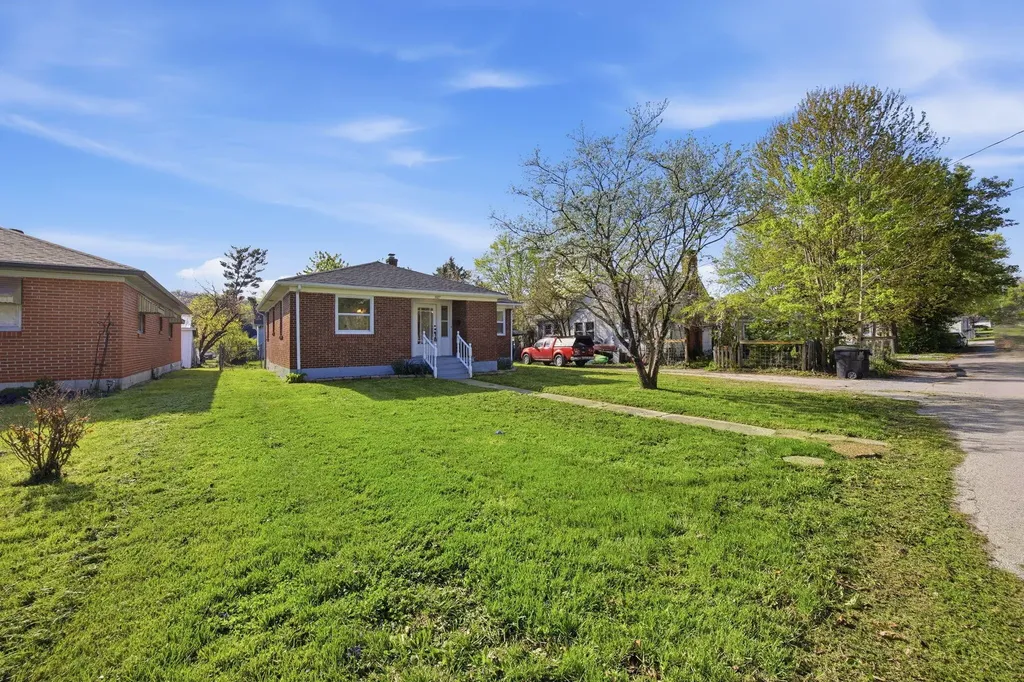 817 Augusta Street Frankfort KY 40601