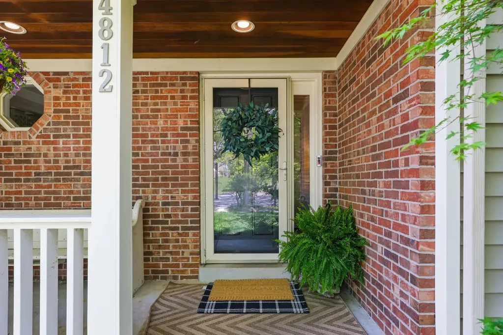 4812 Coral Creek Circle Lexington KY 40515