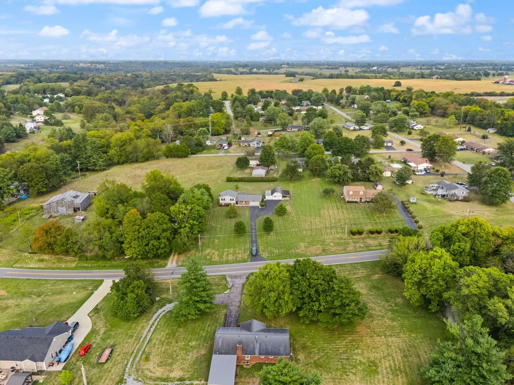 3090 Shakertown Road Danville KY 40422