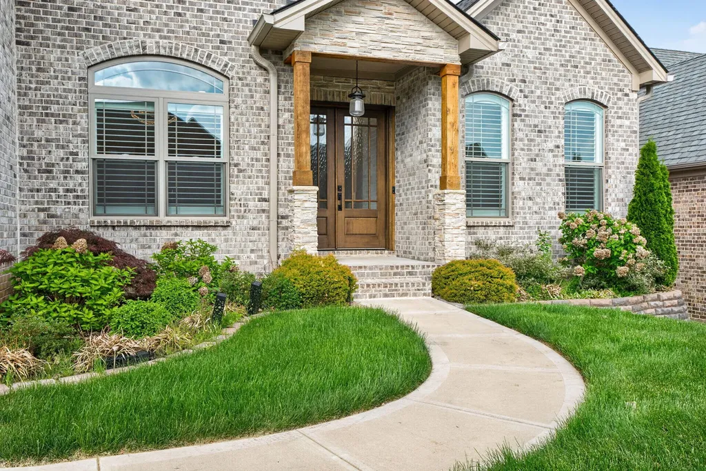 2331 Coroneo Lane Lexington KY 40509