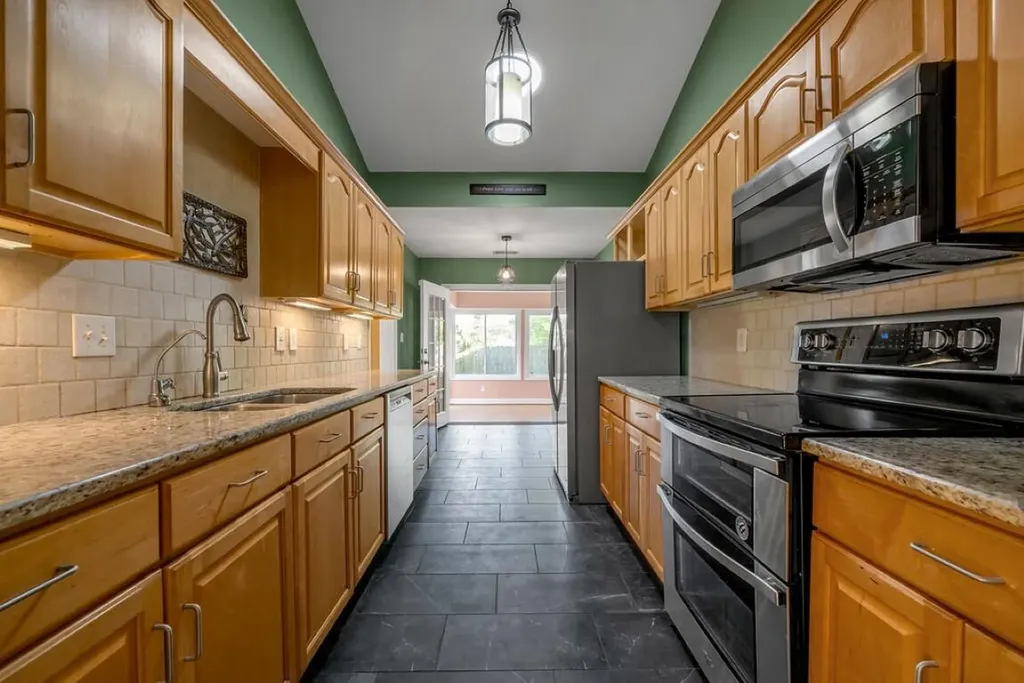 1696 Chandler Lane Lexington KY 40504
