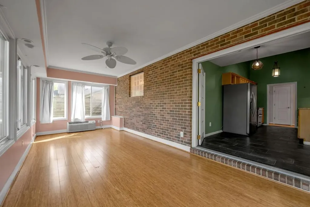 1696 Chandler Lane Lexington KY 40504