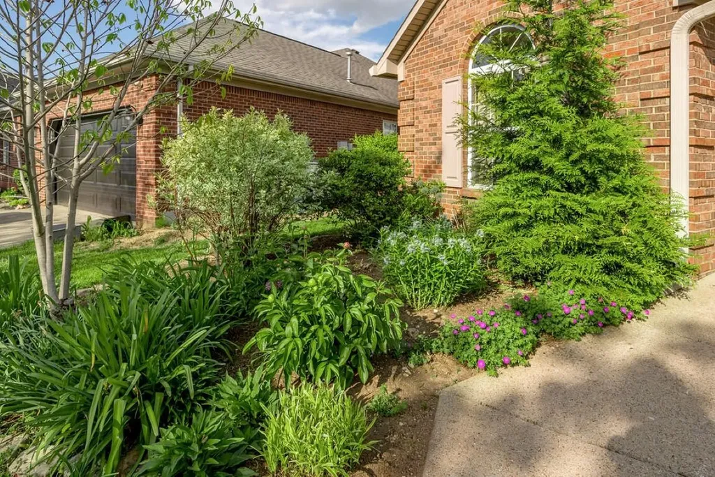 1696 Chandler Lane Lexington KY 40504