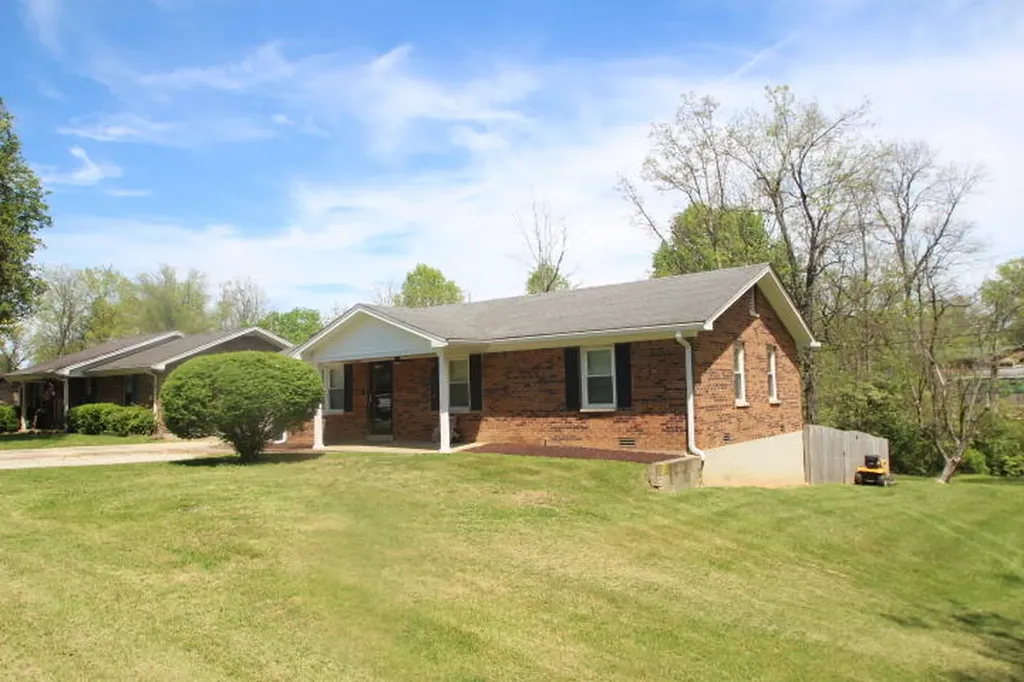 305 Djeddah Drive Lawrenceburg KY 40342