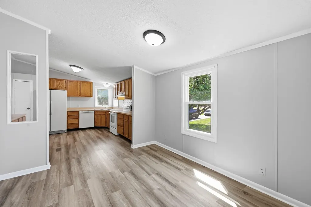 129 Griggs Road Waco KY 40385