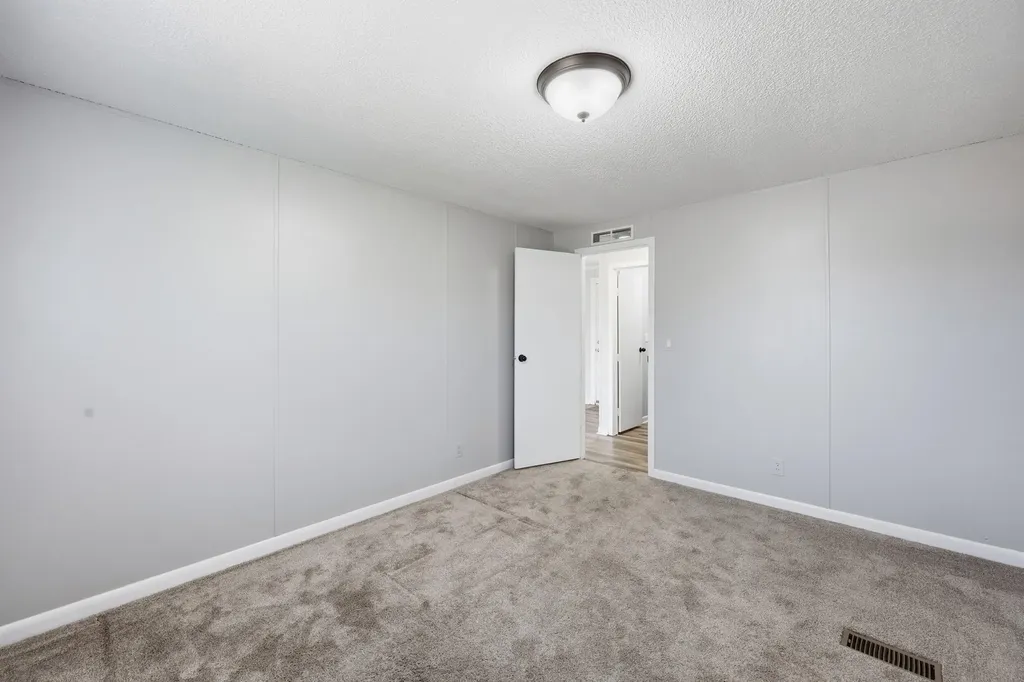 129 Griggs Road Waco KY 40385