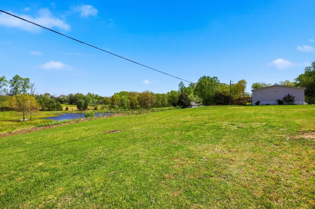 129 Griggs Road Waco KY 40385