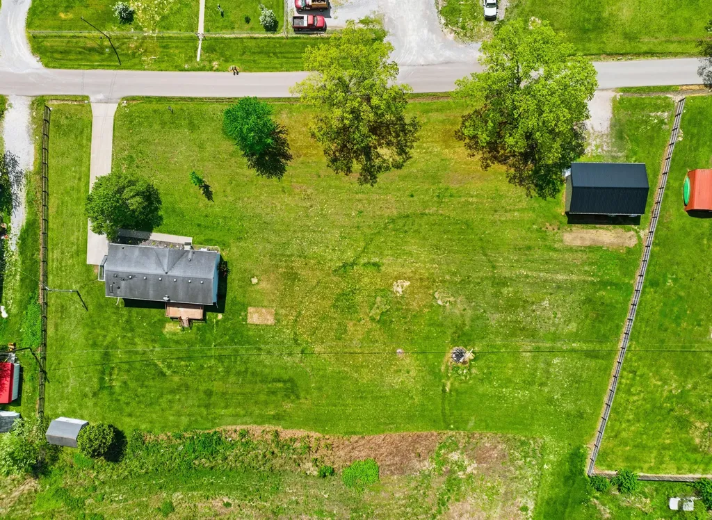 129 Griggs Road Waco KY 40385