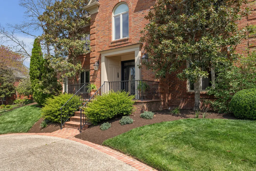 4891 Faulkirk Lane Lexington KY 40515
