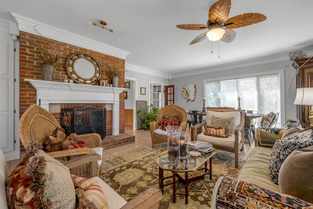 4891 Faulkirk Lane Lexington KY 40515