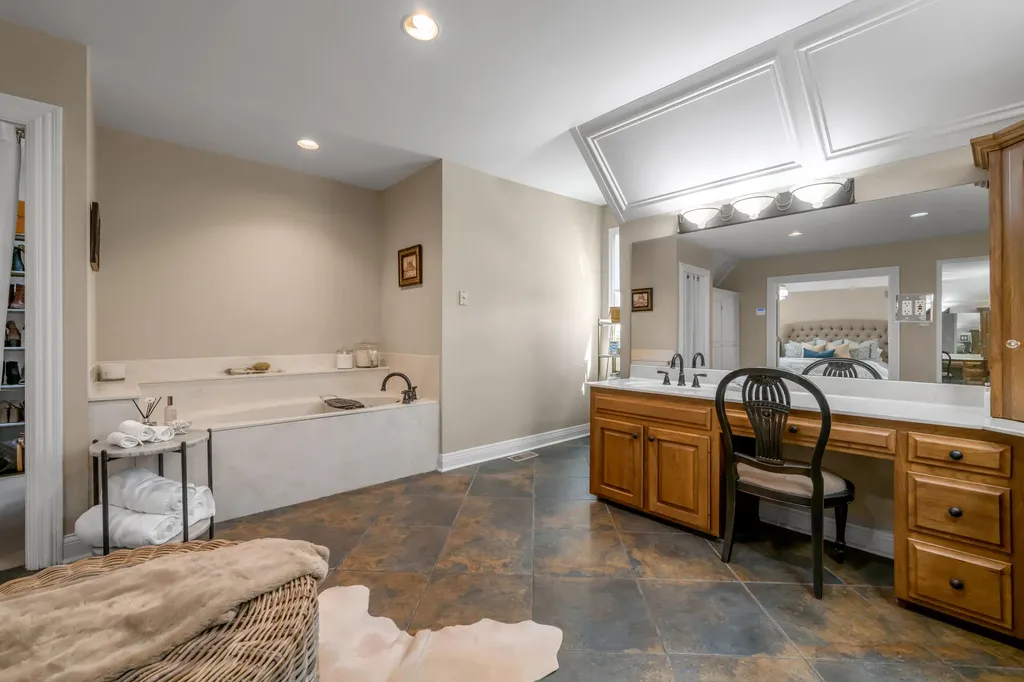 4891 Faulkirk Lane Lexington KY 40515