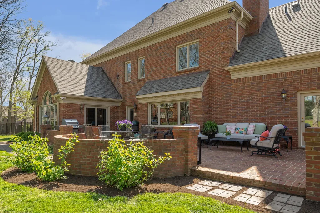 4891 Faulkirk Lane Lexington KY 40515