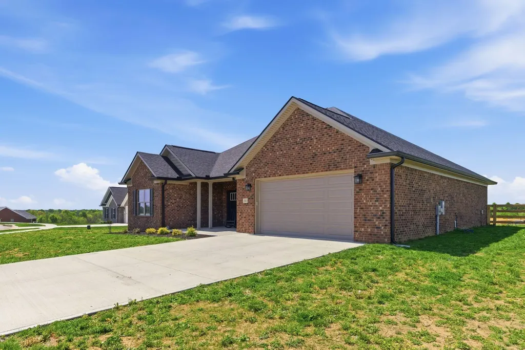 202 Carhartt Drive Richmond KY 40475