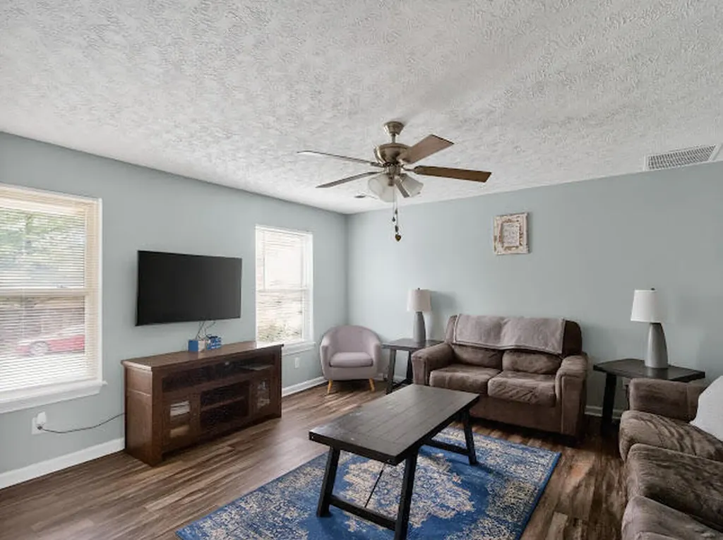502 Tecumseh Trail Versailles KY 40383